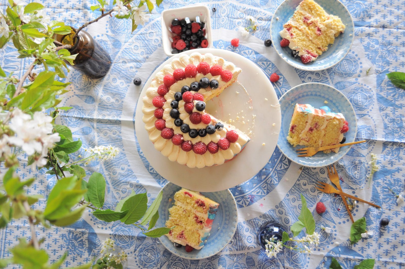 Raspberry & Vanilla Cake w/ White chocolate Swiss Meringue Buttercream